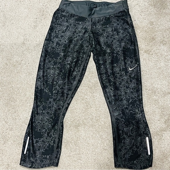Nike dri fit crop running workout pants - Picture 7 of 7